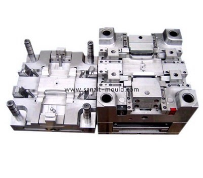 China molding manufacturer making high precision molds m15012701 